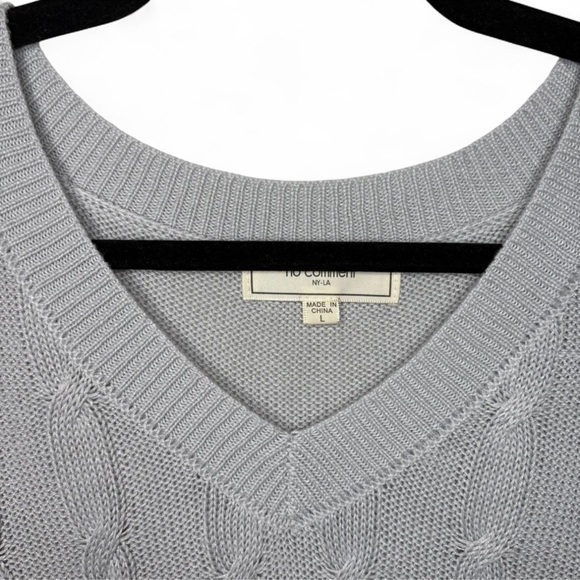 No Comment Grey Distressed Hem Cable Knit Sweater Vest Size Large - Picture 3 of 4